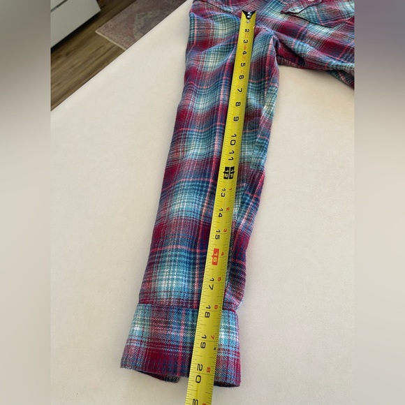 Wrangler Vintage Western Pearl Snap Flannel Pink/Blue XS/S (see meaurements) - Picture 3 of 7